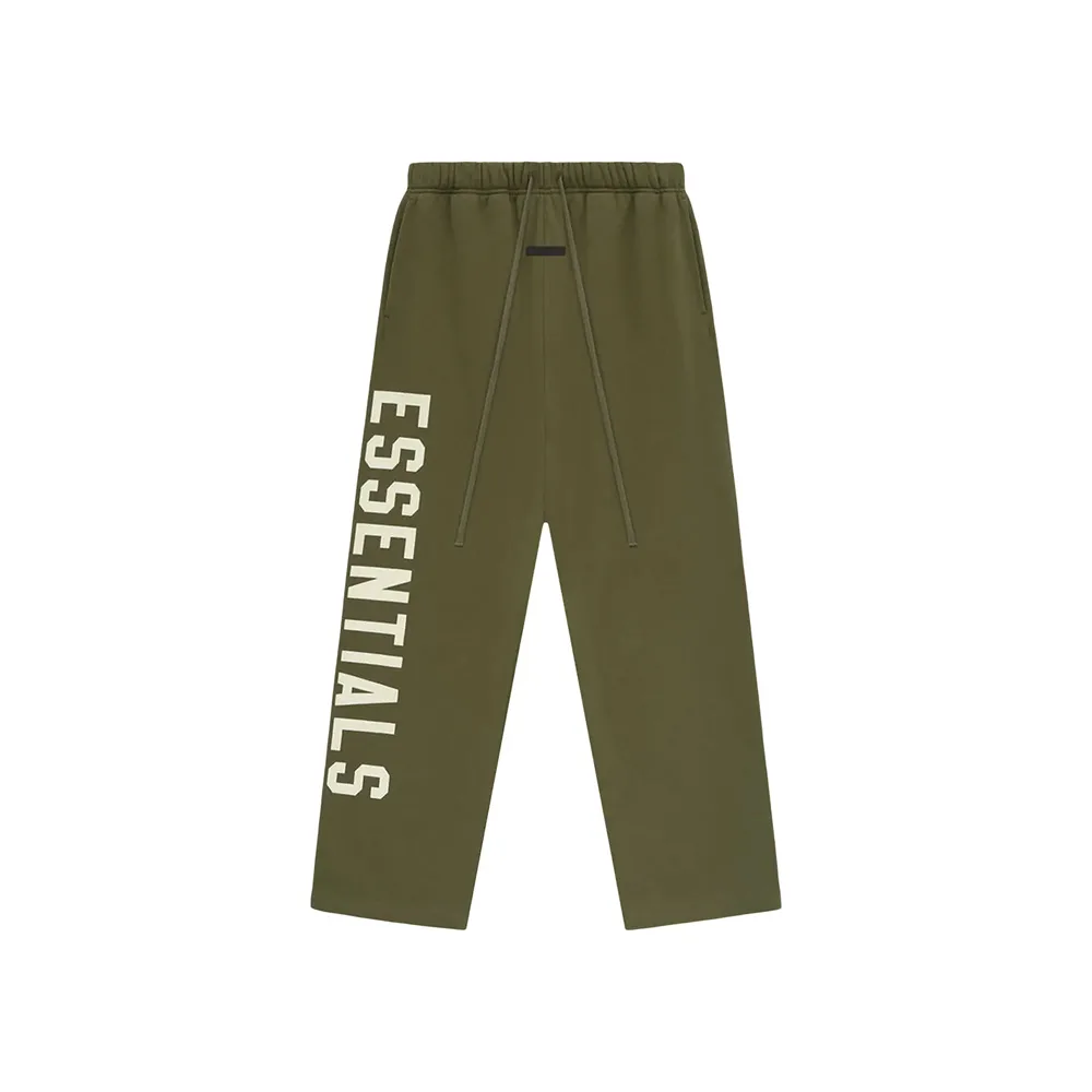 Брюки Fear Of God Essentials военного цвета, вид спереди