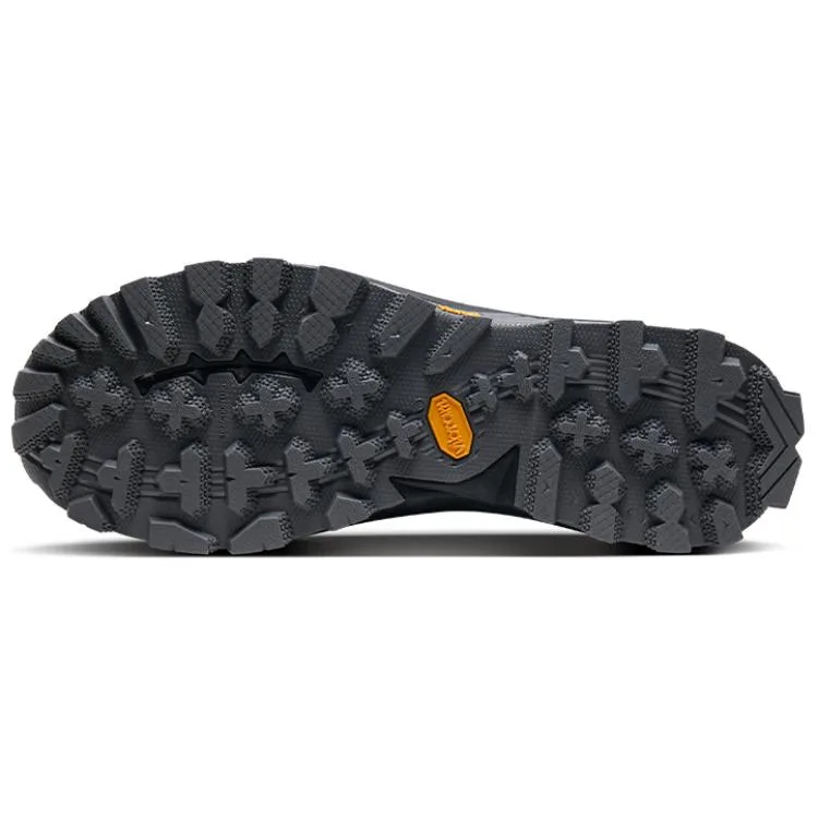 Кроссовки Mizuno GM Crosswild II 'Black / Charcoal'