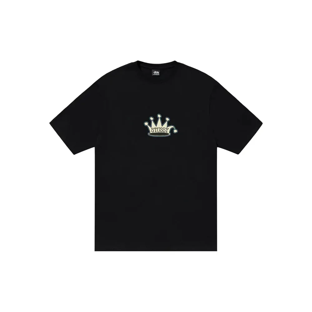 Классическая черная футболка Stussy. Свободный крой, белый принт добавляет уникальный акцент
