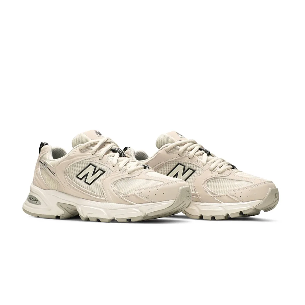 Кроссовки New Balance 530 цвета слоновой кости