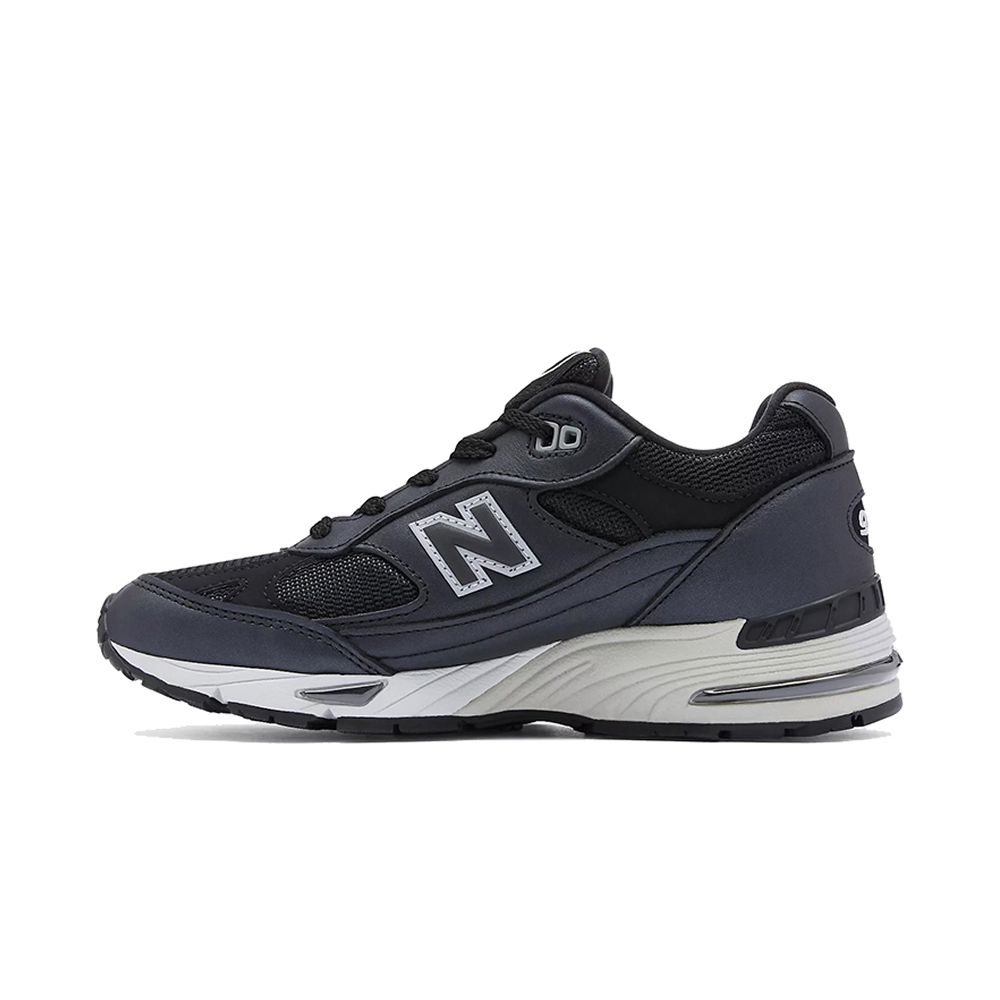 Кроссовки New Balance 991, MiUK Black Silver (W) с черной основой и серебристой отделкой