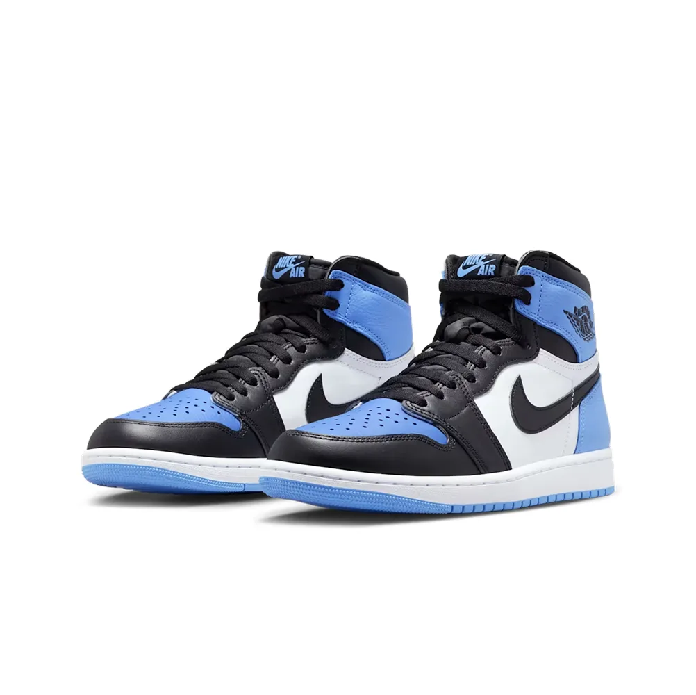 Кроссовки Jordan 1 High на ноге, классический силуэт