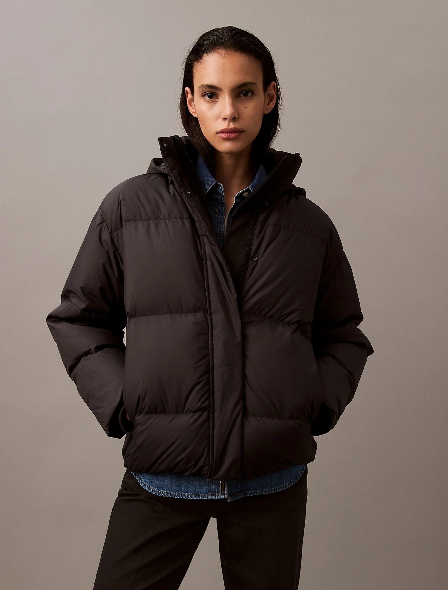 Пуховик Calvin Klein Down Hooded Puffer Black Wmns
