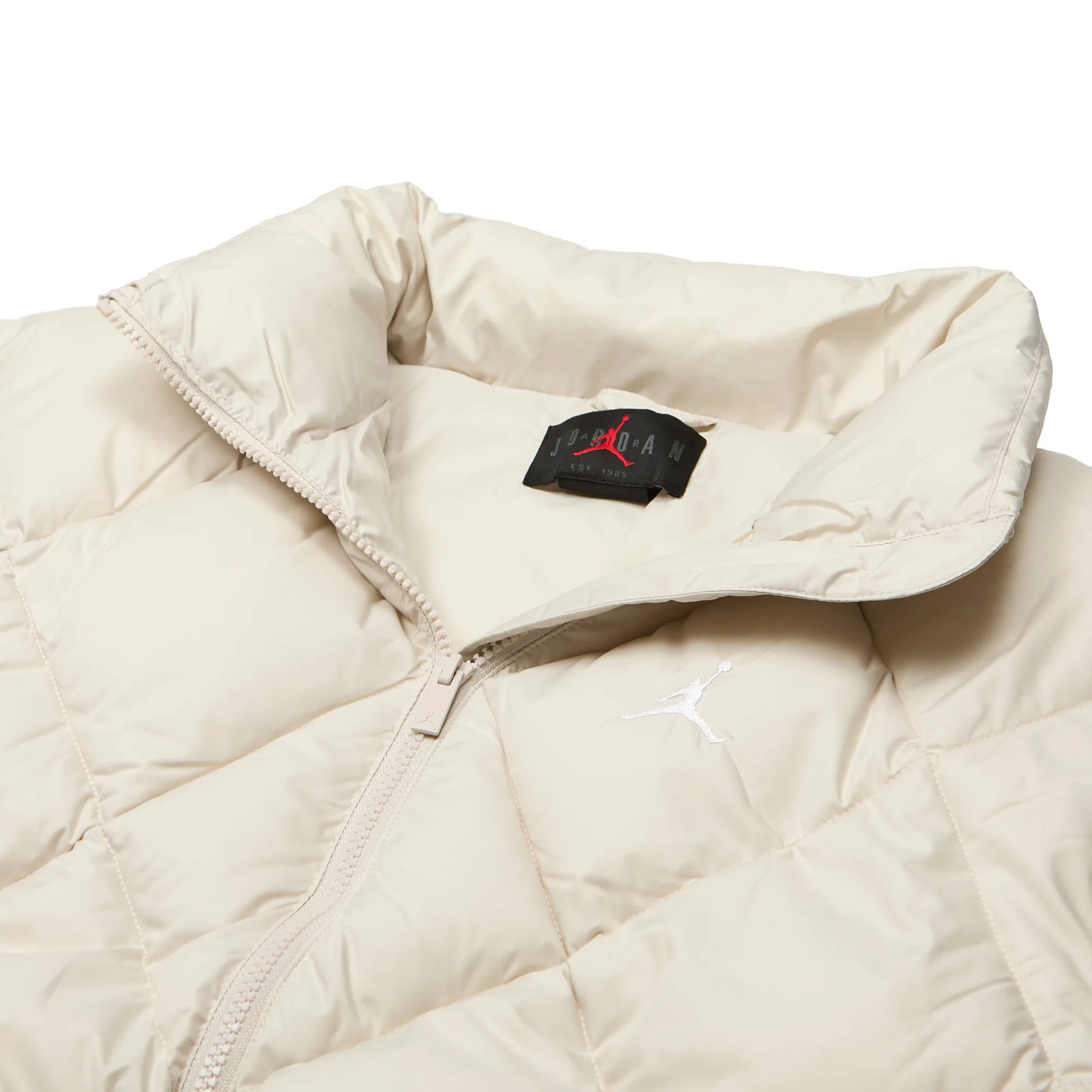 Пуховик женский Jordan Brooklyn Women's Therma-FIT Puffer Jacket Light Orewood Brown