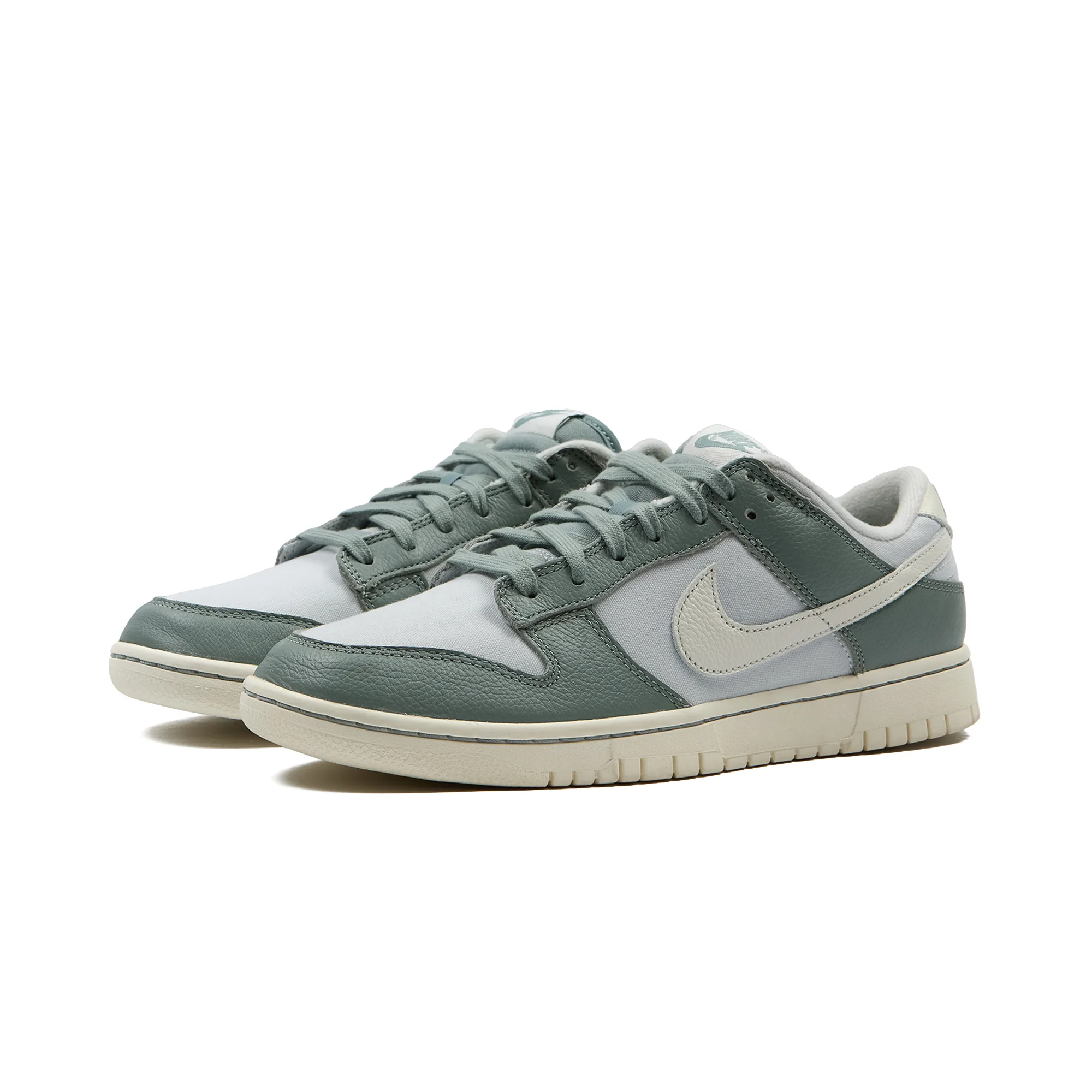 Кроссовки Nike Dunk Low Mica Green DV7212-300