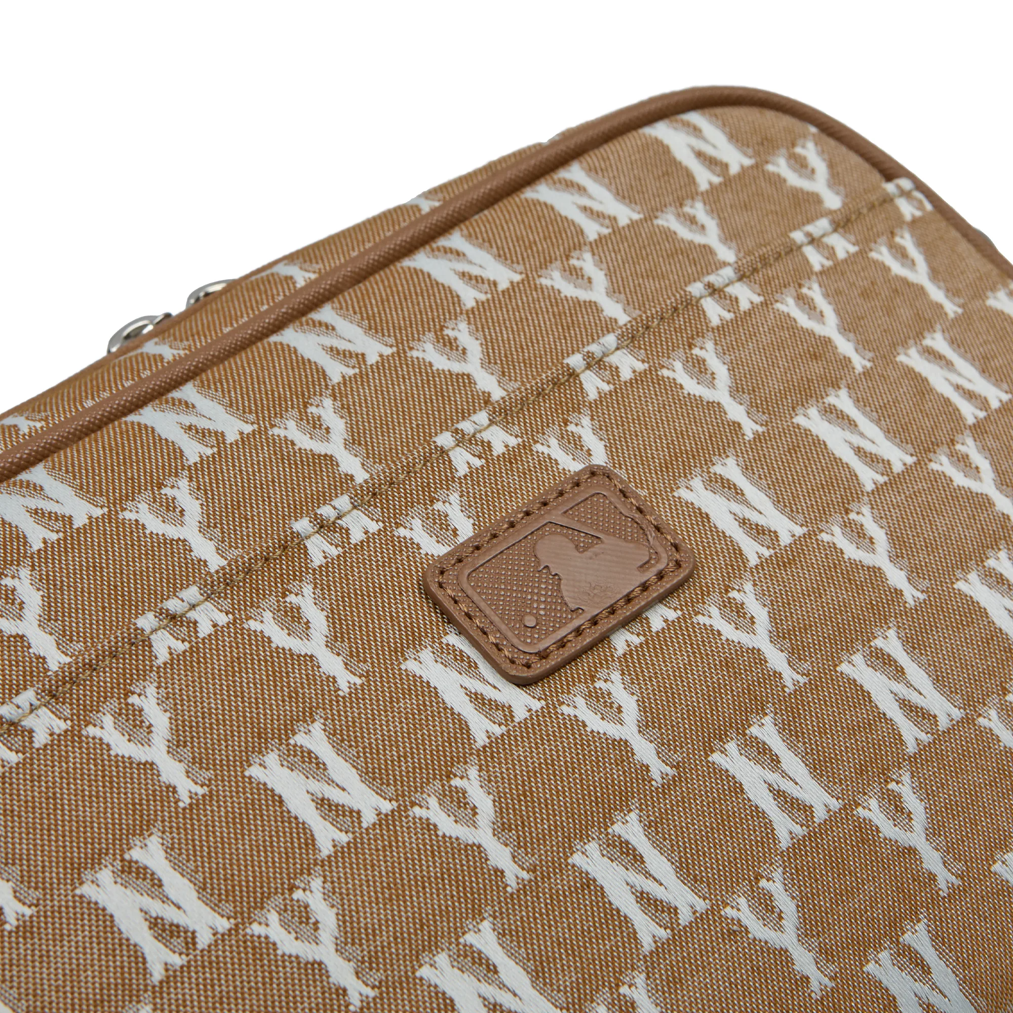 Сумка MLB Korea Jacquard Monogram Messenger Bag New York Yankees 'Beige / Khaki'