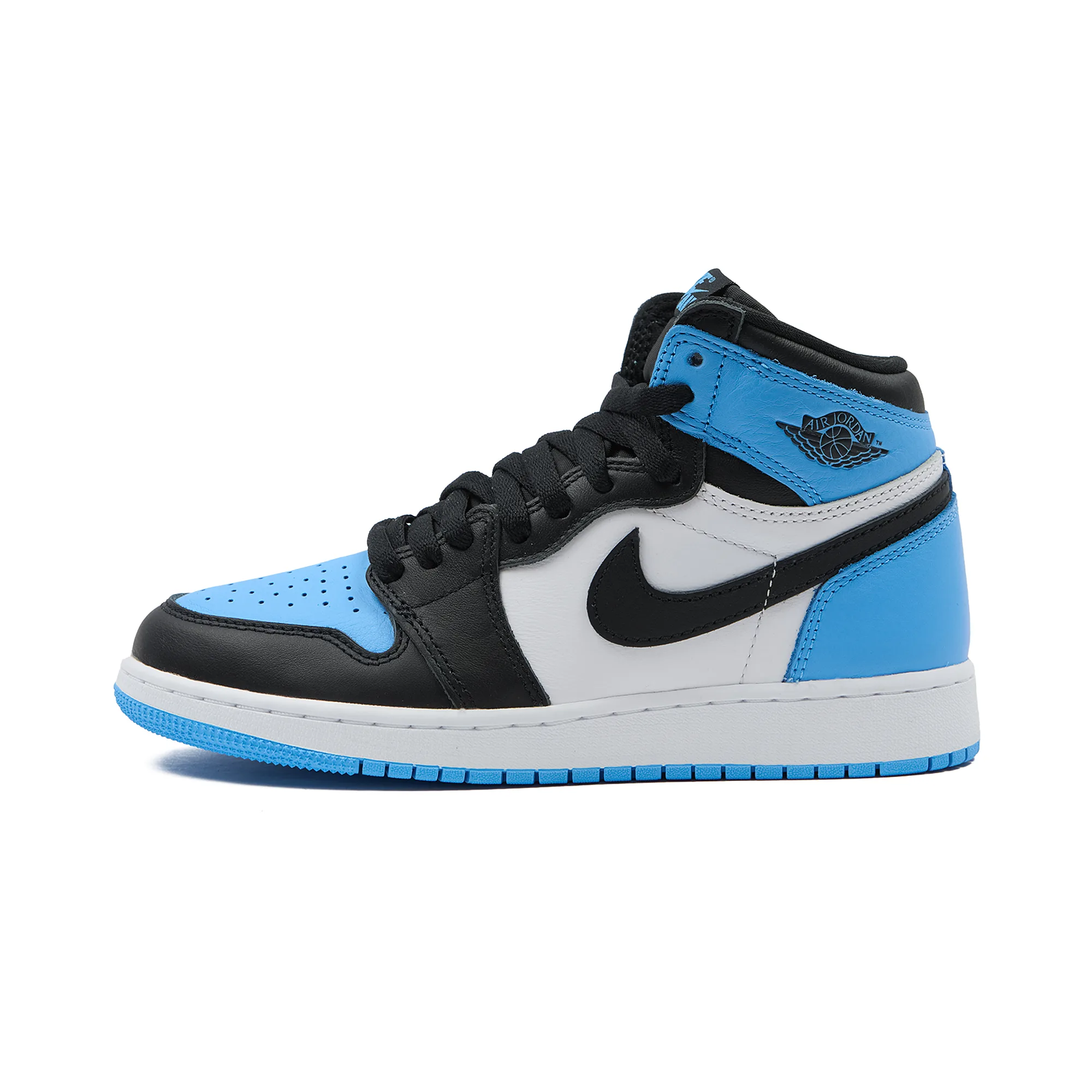 Кроссовки Nike Air Jordan 1 Retro High OG UNC Toe