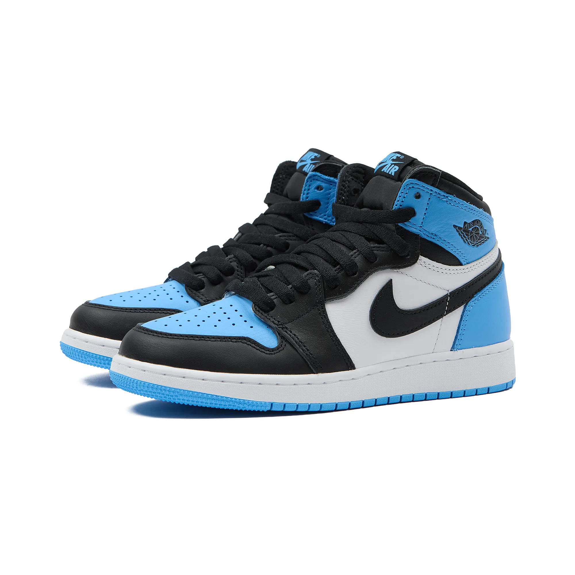 Кроссовки Nike Air Jordan 1 Retro High OG UNC Toe