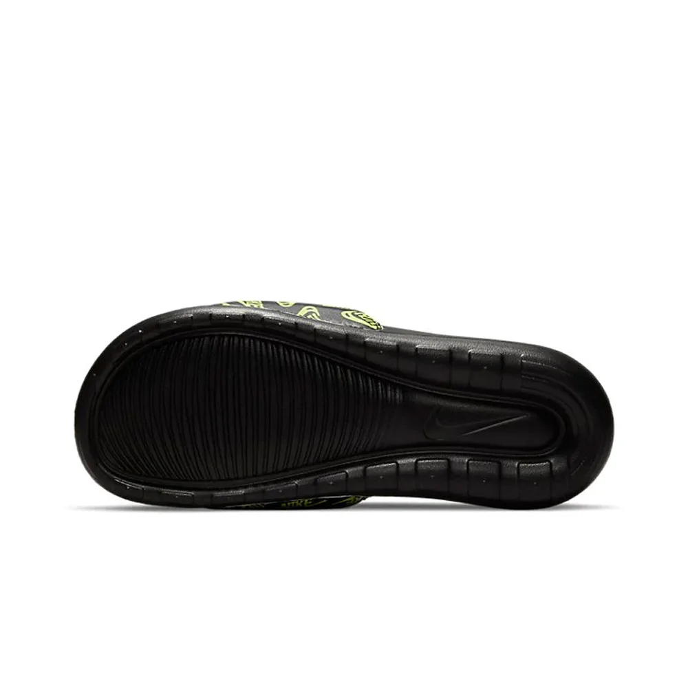 Сабо Nike Victori One Slide, черная подошва с рельефом