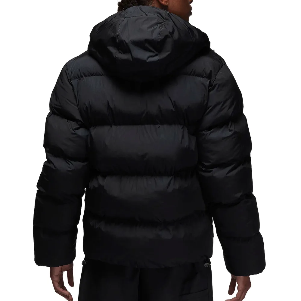 Пуховик Jordan Essentials Statement Puffer Jacket, полный образ, чёрный цвет, съёмный капюшон