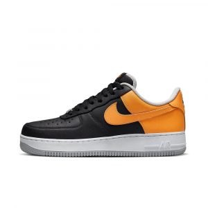 Nike Air Force 1 Low Black Kumquat Light Smoke Grey, боковой ракурс, черный верх с оранжевыми акцентами