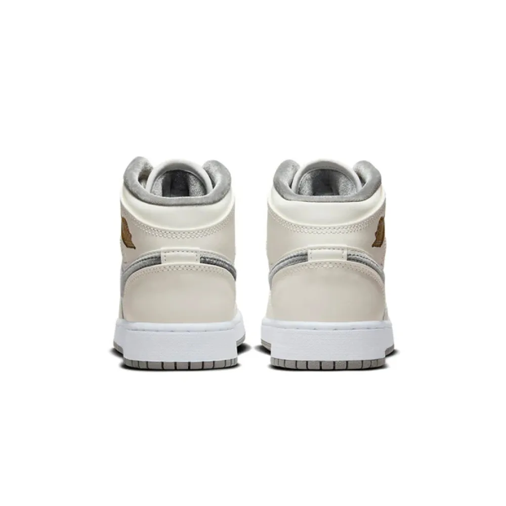Кроссовки детские Nike Air Jordan 1 Mid SE Grey Velvet Toe (GS)