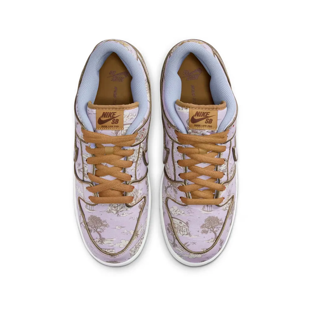 Кроссовки Nike SB Dunk low, вид сверху, демонстрирующий цветовую гамму City of Style