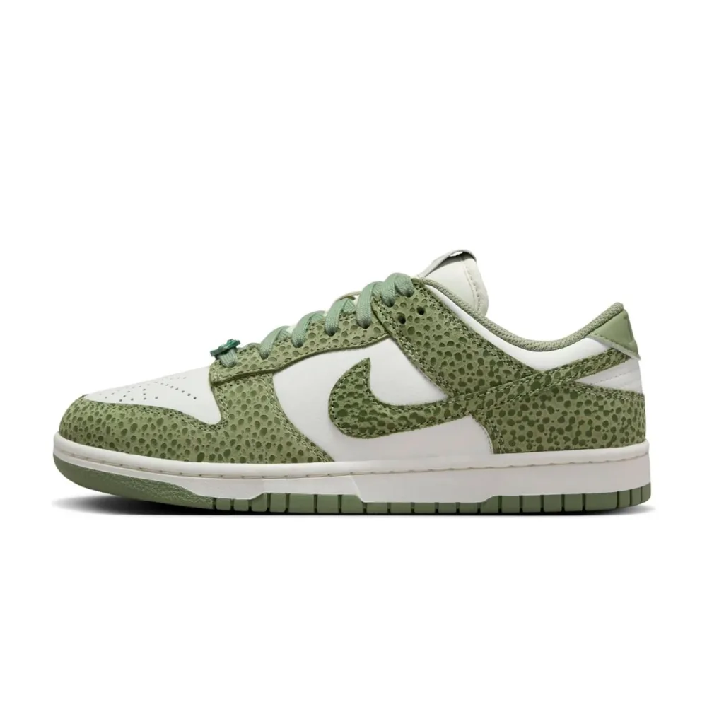 Кроссовки Nike Dunk Low зеленые с сафари-принтом, вид сбоку