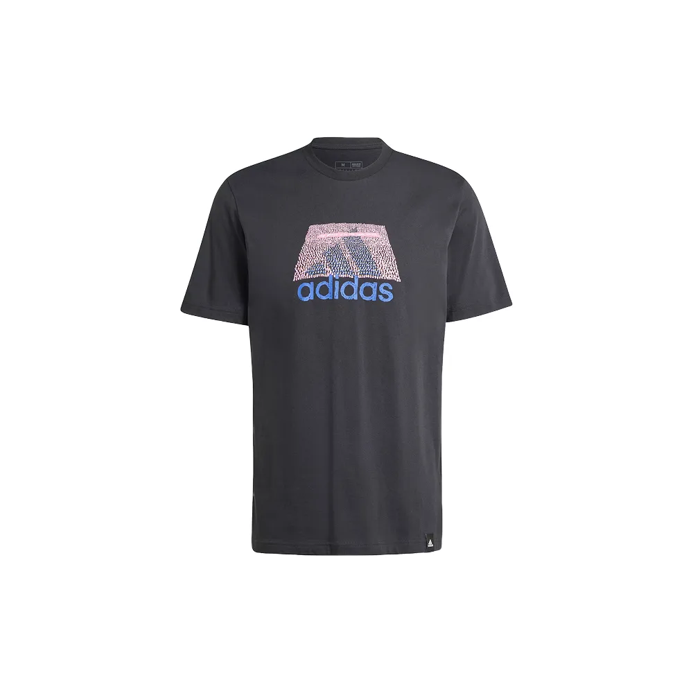 Черная футболка Adidas с ярким лого и абстрактным узором
