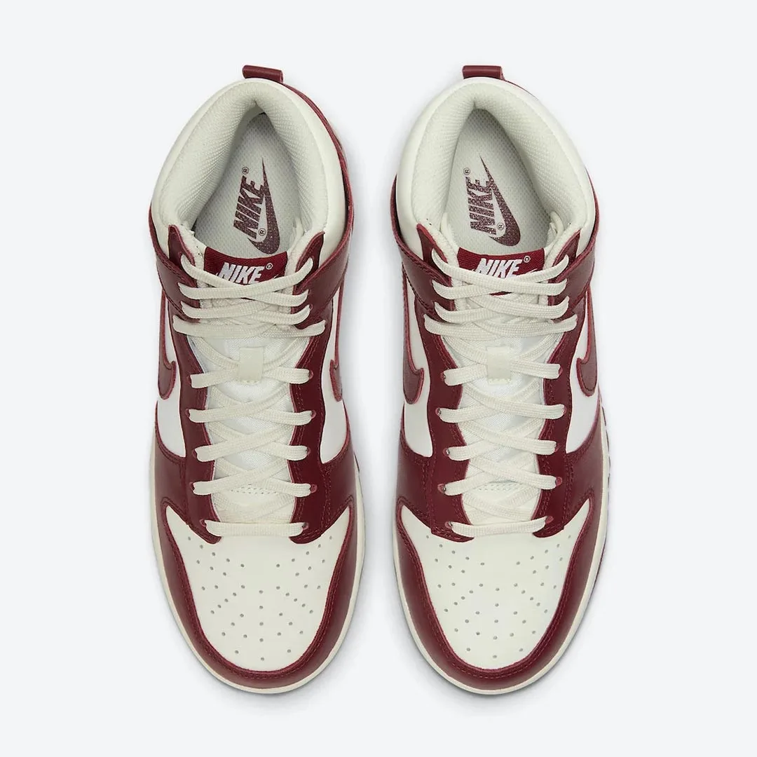 Кроссовки Nike Dunk High 'Sail Team Red' (W)